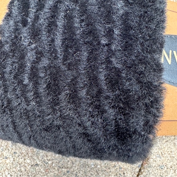 Stuart Weitzman Black Comfort Cammy Slide Sandals Shearling Strap Leather 7B - Picture 5 of 9